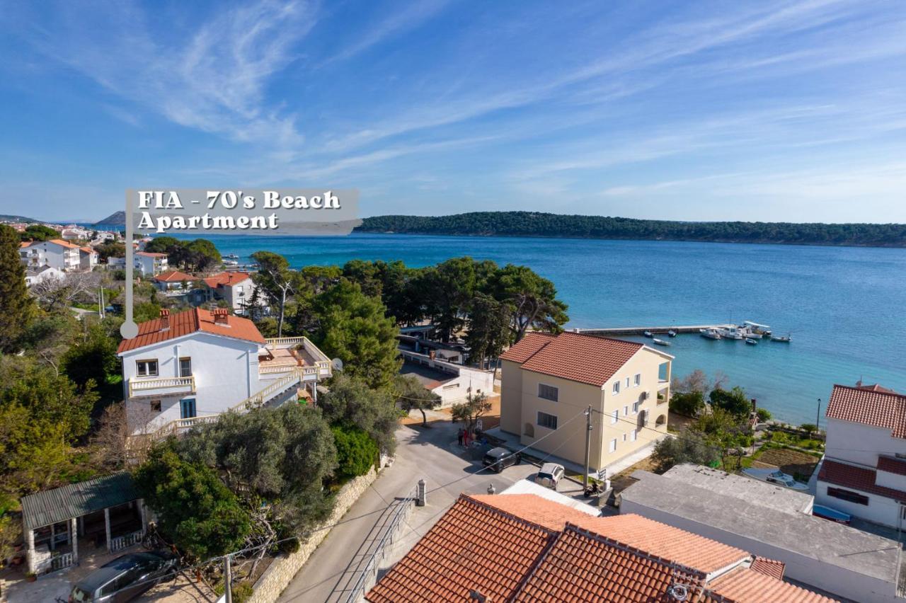 Fia 70S Beach Apartment Раб Экстерьер фото